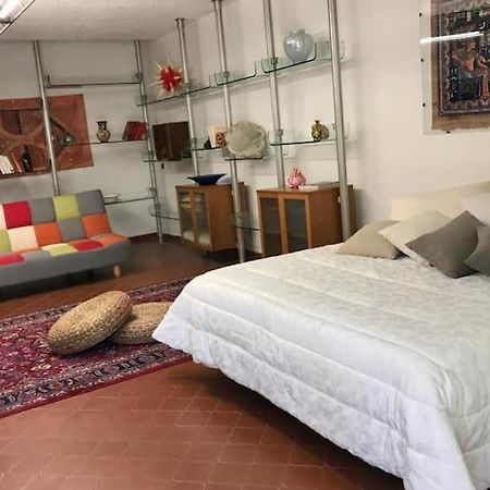 Apartmán Loft Con Giardino In Zona Appia Antica Řím Exteriér fotografie